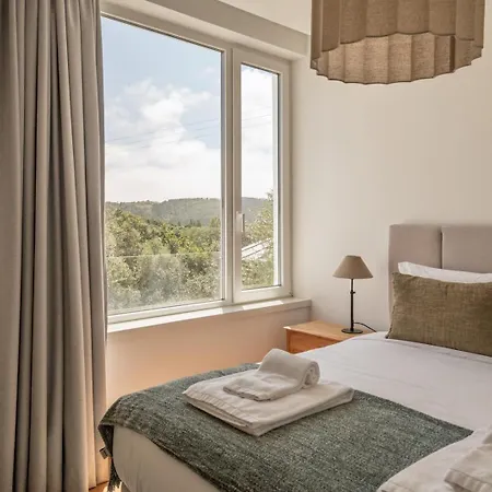 The Hideway, Peaceful Energy & Modern Comfort! *