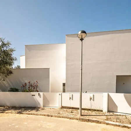 Holiday home The Hideway, Peaceful Energy & Modern Comfort! *