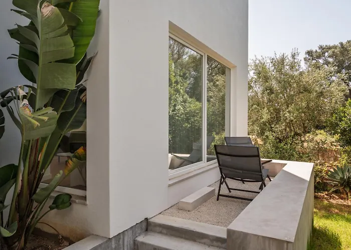 The Hideway, Peaceful Energy & Modern Comfort! * Santo Isidoro